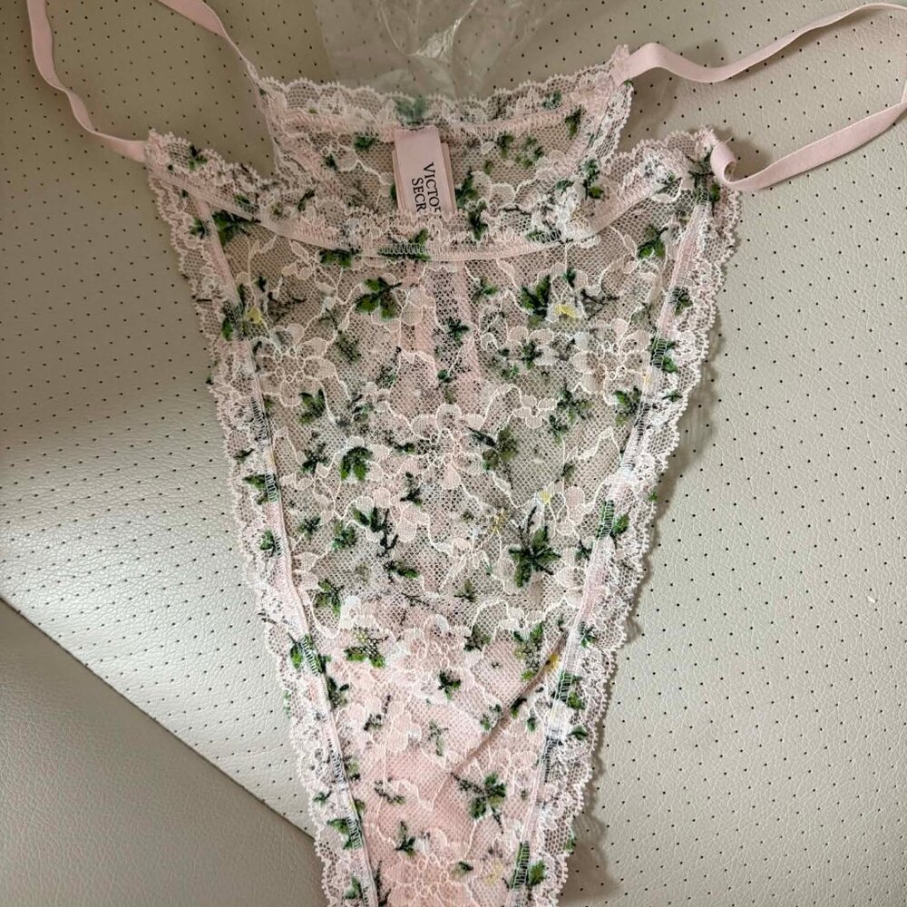 Victoria's Secert Pink Floral Lace String Thong Panty XL